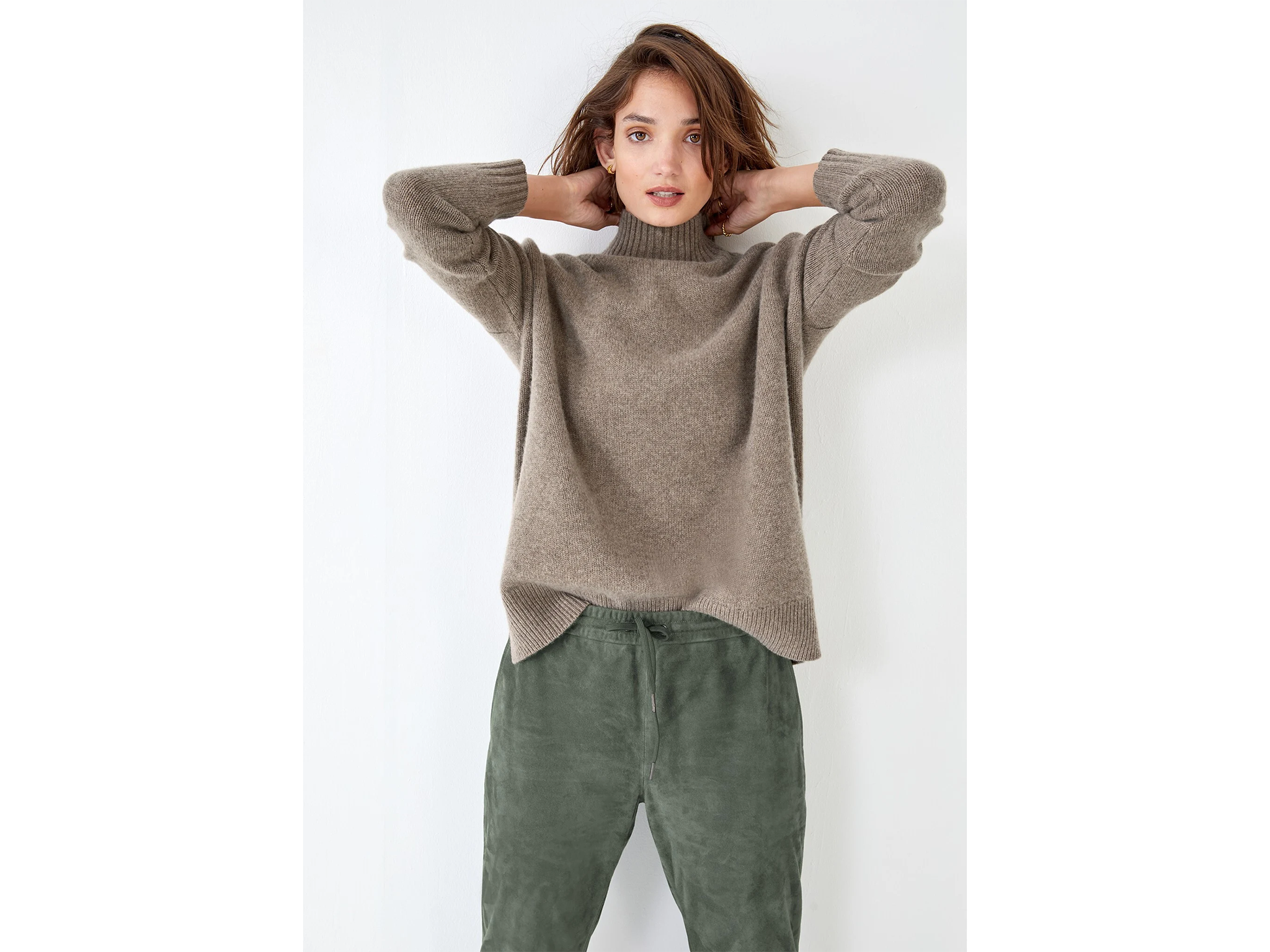 Finest cashmere outlet sweaters